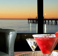 Horizons Cocktail Lounge - Restaurant Canberra