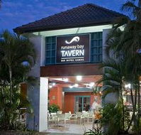Runaway Bay Tavern - Restaurant Canberra