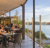 Lakes Resort Hotel - Restaurant Canberra