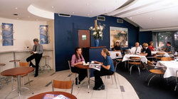Hinklers Restaurant And Bar - Restaurant Canberra 0