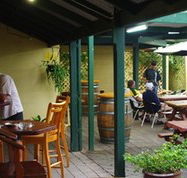 Bird In Hand Inn - Restaurant Canberra