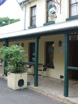 Bird In Hand Inn - Restaurant Canberra 1
