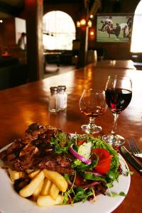 Brewhouse Brewery Sports Bar And Grill - Restaurant Canberra 2