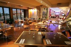 Options Tavern - Restaurant Canberra 2