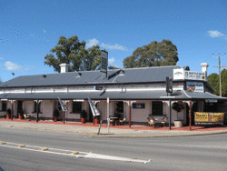Balhannah Hotel - Restaurant Canberra 2