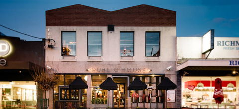 Public House - Restaurant Canberra 0