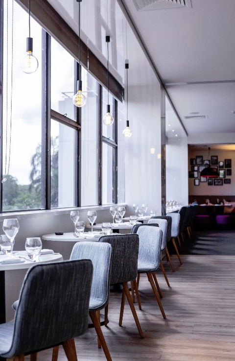 MRepublic Restaurant, Bar And Lounge - Restaurant Canberra 5