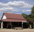 Daly Waters Historic Pub - Restaurant Canberra