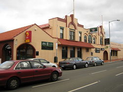 Cooley's Hotel - Restaurant Canberra 0