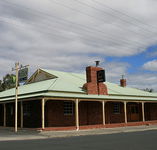 Huntington Tavern - Restaurant Canberra