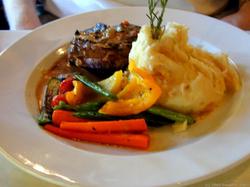Cooley's Hotel - Restaurant Canberra 3