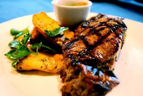 Belvedere Bar N Grill - Restaurant Canberra 1