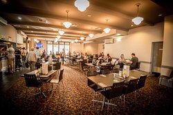 Old Noarlunga Hotel - Restaurant Canberra 0