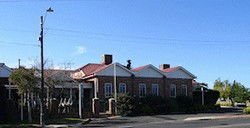 Capel Tavern, Restaurant & Bottleshop - Restaurant Canberra 0