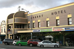 Ararat Hotel - Restaurant Canberra 1