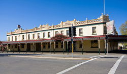 Soden's Australia Hotel - Restaurant Canberra 1
