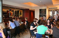 Amphoras  Bar & Bistro - Restaurant Canberra 1