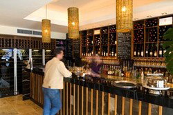 Amphoras  Bar & Bistro - Restaurant Canberra 2