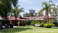 Yarloop Hotel - Restaurant Canberra 3