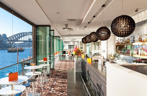 ECQ Bar - Pullman Quay Grand Sydney Harbour - Restaurant Canberra 4