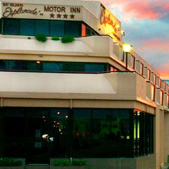 Batemans Bay Soldiers Club - Restaurant Canberra 0