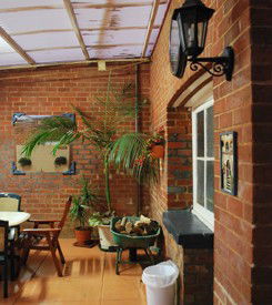 Brookton Club Hotel - Restaurant Canberra 1