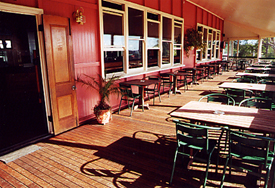 Mapleton Tavern - Restaurant Canberra 3