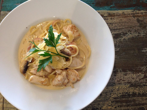 Ocean Shores Tavern - Restaurant Canberra 1