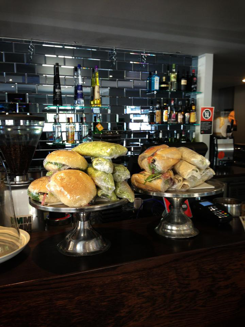 Ocean Shores Tavern - Restaurant Canberra 4