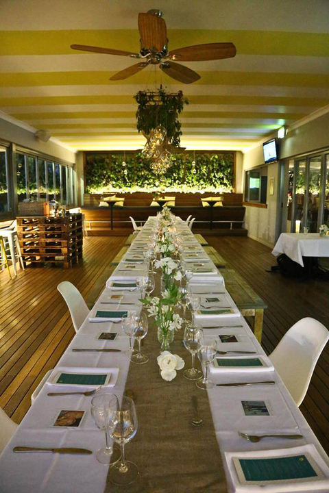 Ocean Shores Tavern - Restaurant Canberra 5