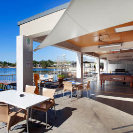 Waterfront Hotel - Restaurant Canberra 4