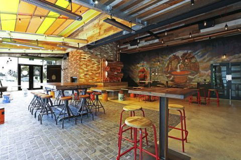 The Grovedale Hotel - Restaurant Canberra 0