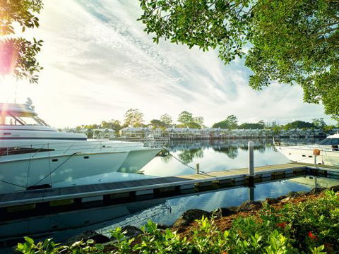 Sanctuary Cove Resort - Restaurant Canberra 1