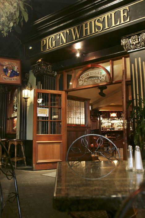 Pig N Whistle British Pub Indooroopilly - Restaurant Canberra 3