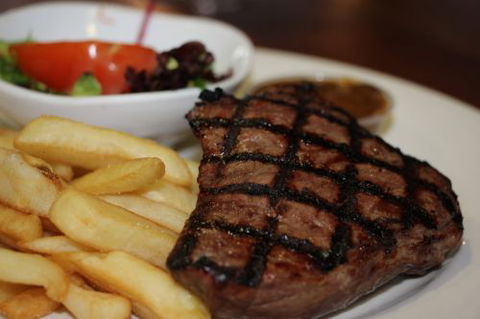 Ettalong Memorial Bowling Club - Restaurant Canberra 5