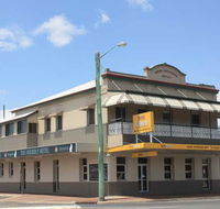 Young Australian Hotel - Restaurant Canberra