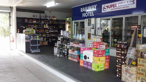 Railway Hotel Bundaberg - Restaurant Canberra 1