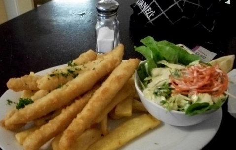 Macleay River Hotel - Restaurant Canberra 1
