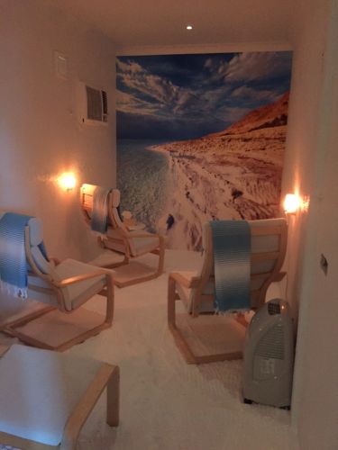 Salty Kisses Natural Therapy Centre - Restaurant Canberra 0