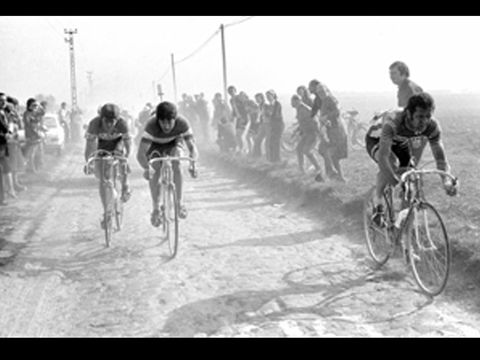 The Big Bike Film Night 'Feature Series' - A Sunday In Hell - Restaurant Canberra 2
