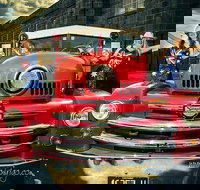 Aussie Rock Show The Retro Girls Club Boutique Hotel - Restaurant Canberra