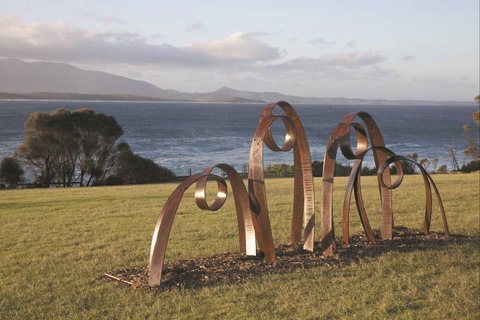 Sculpture Bermagui - Restaurant Canberra 0