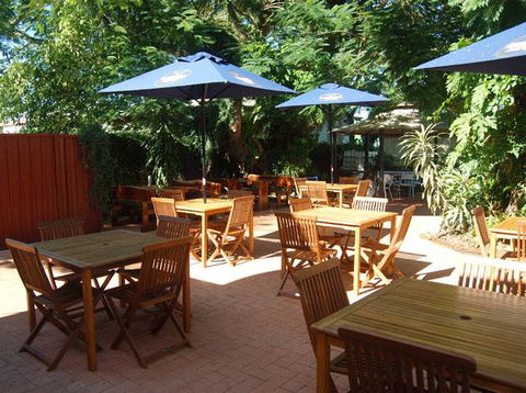 Four Iron Restaurant - Restaurant Canberra 0