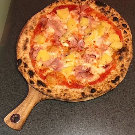 Stone Guru Pizza & Pasta - Restaurant Canberra 0