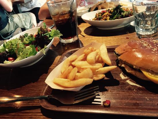 Frankston East VIC Restaurant Canberra