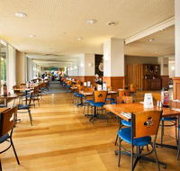 The Club Hotel - Restaurant Canberra
