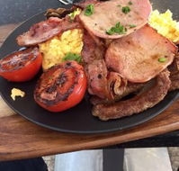 Hudaks Langtree Cafe - Restaurant Canberra