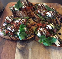 Commercial Hotel Warragul - Restaurant Canberra