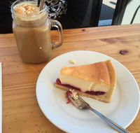 Franks cakes - Restaurant Canberra