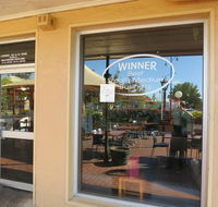Hollywoods Pizza Bar - Restaurant Canberra